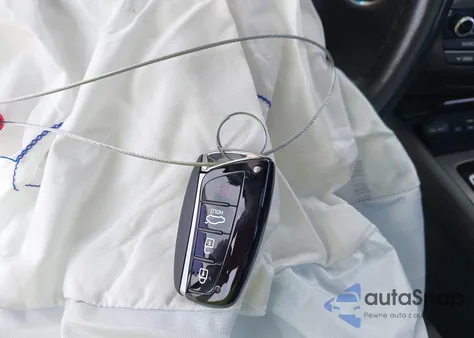 2015 Hyundai Genesis 3.8 from USA, damaged, VIN KMHGN4JE4FU100360